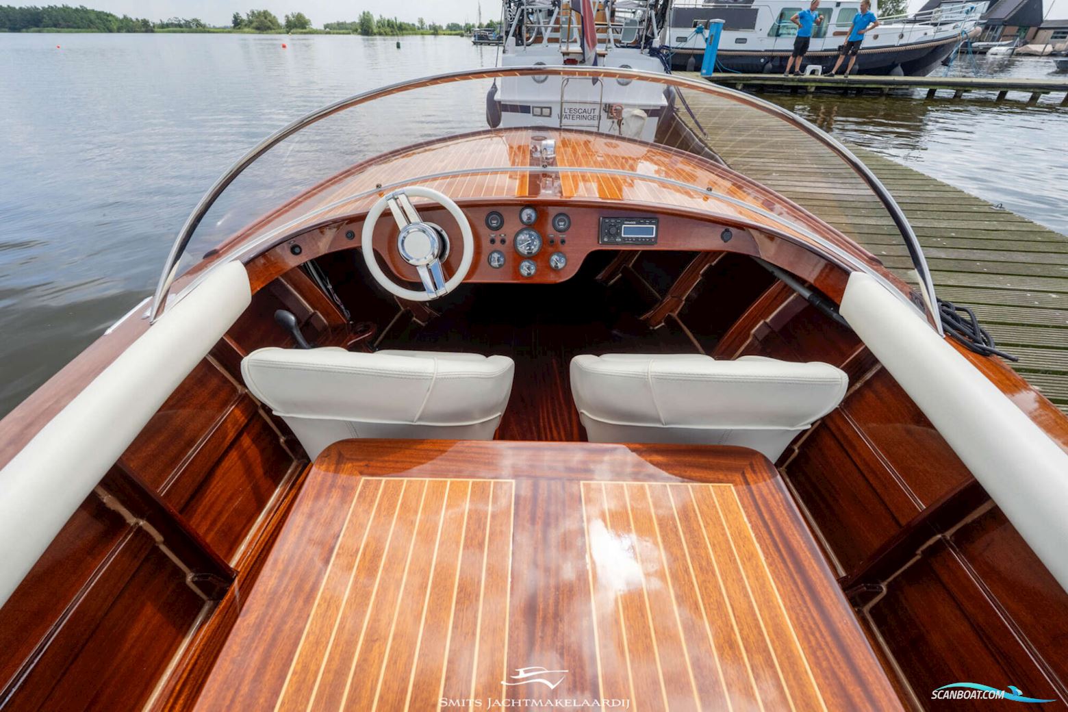 Divank 635 Type ‘Riva’