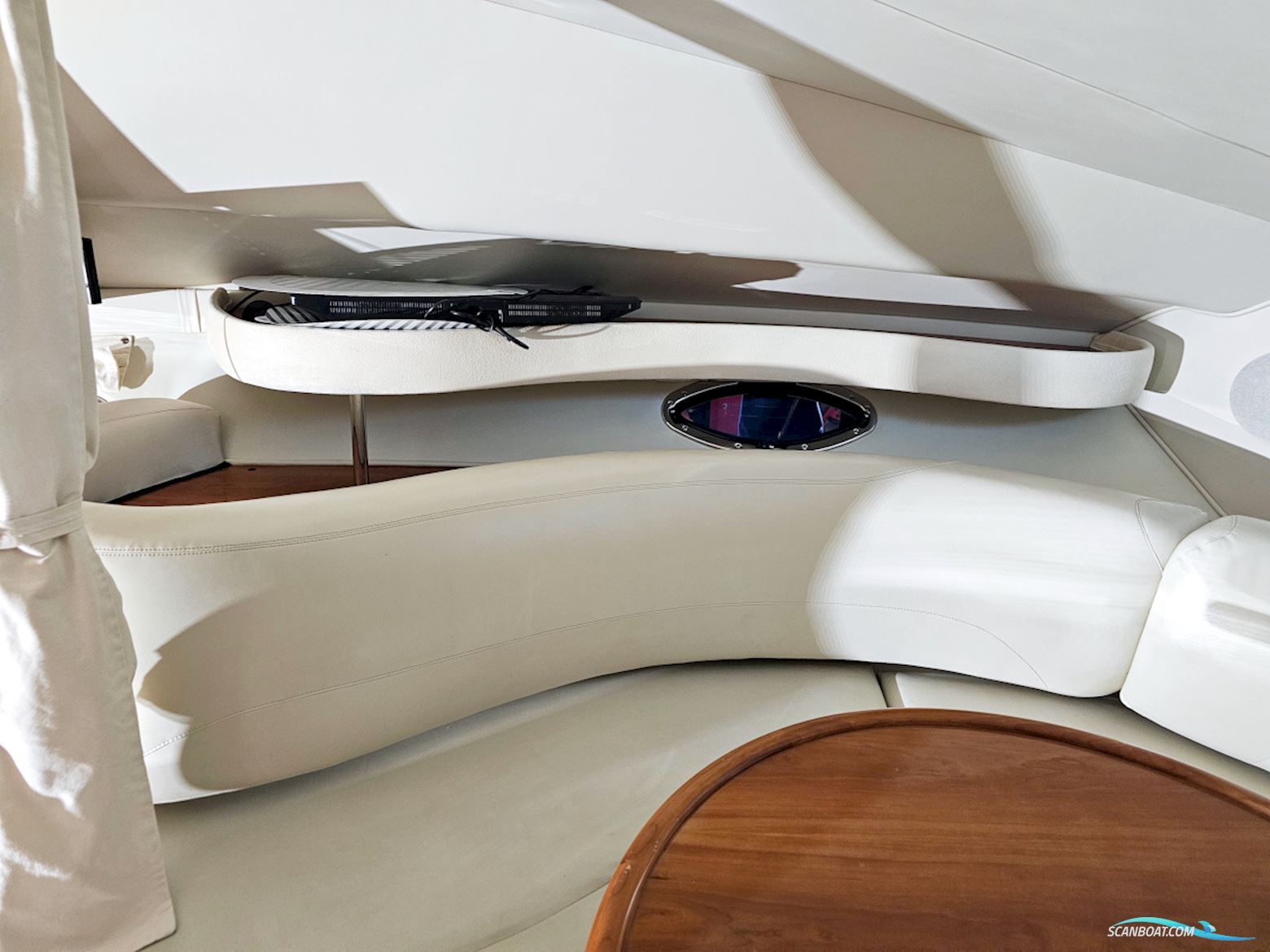 Doral 330 Elegante Volvo Penta D4-260 EVC