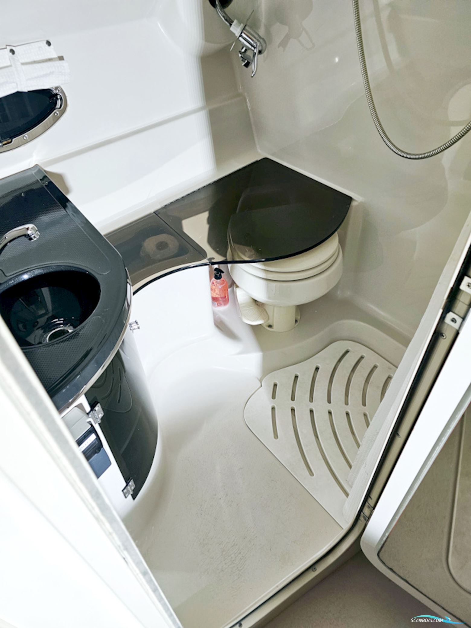 Doral 330 Elegante Volvo Penta D4-260 EVC