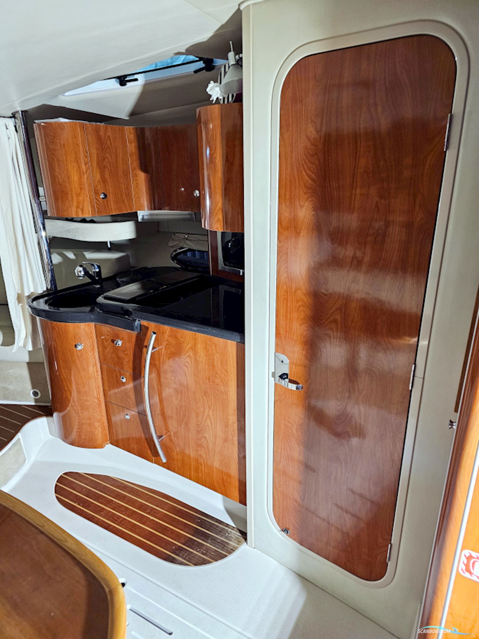 Doral 330 Elegante Volvo Penta D4-260 EVC