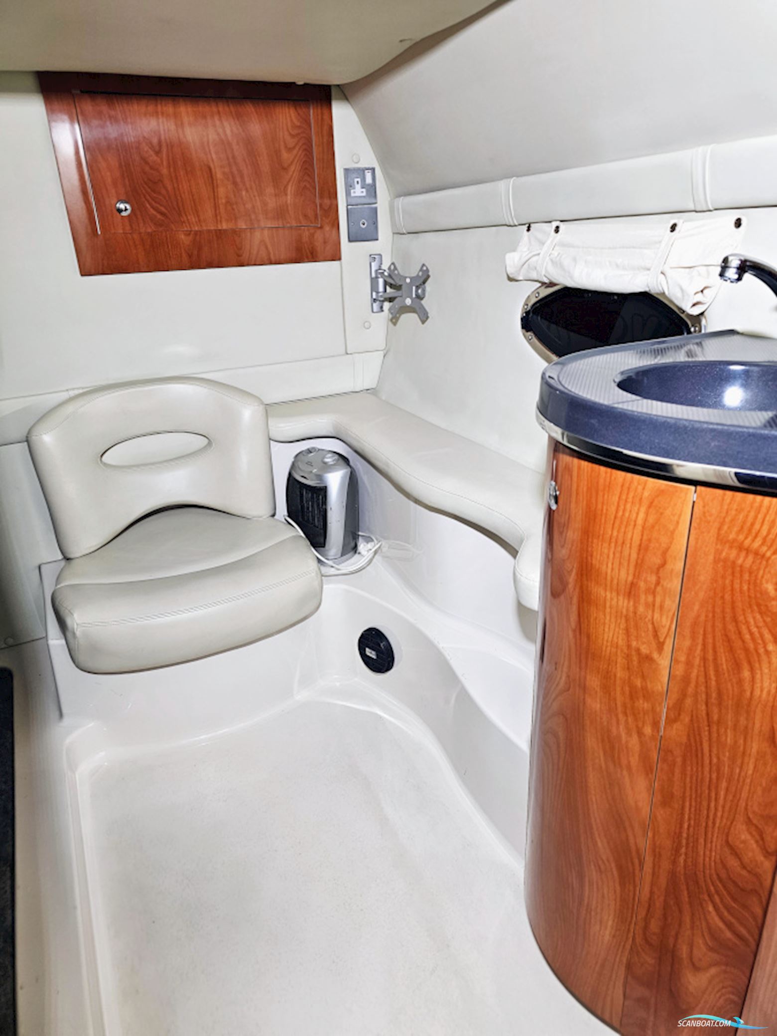 Doral 330 Elegante Volvo Penta D4-260 EVC