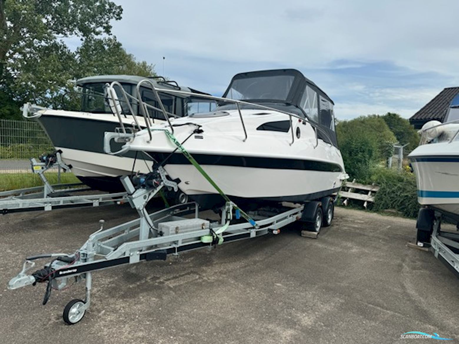 Drago 665 Comfortline Suzuki 200 HK