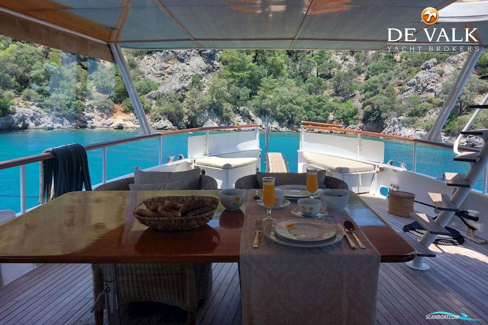 DUTCH Steel Motor Yacht