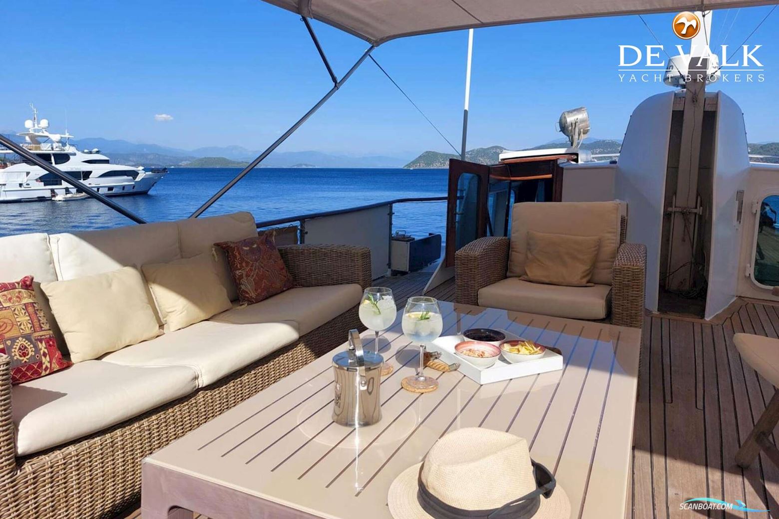 DUTCH Steel Motor Yacht