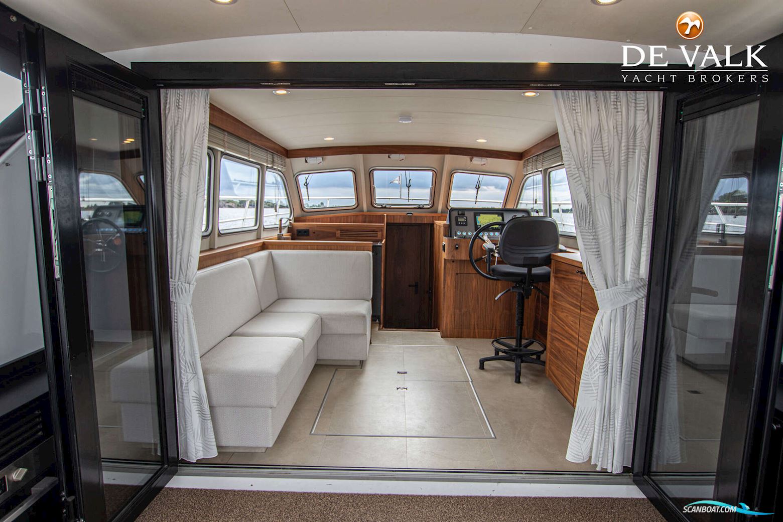 Dutch Steel Open Cockpit Cruiser 1350