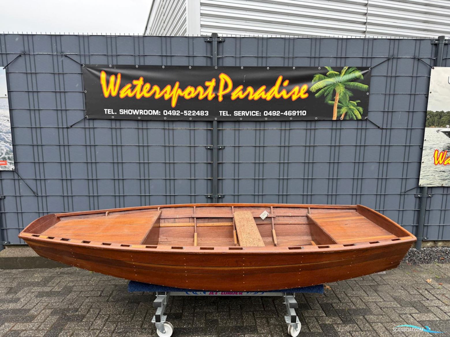 Eigenbouw Houten tender