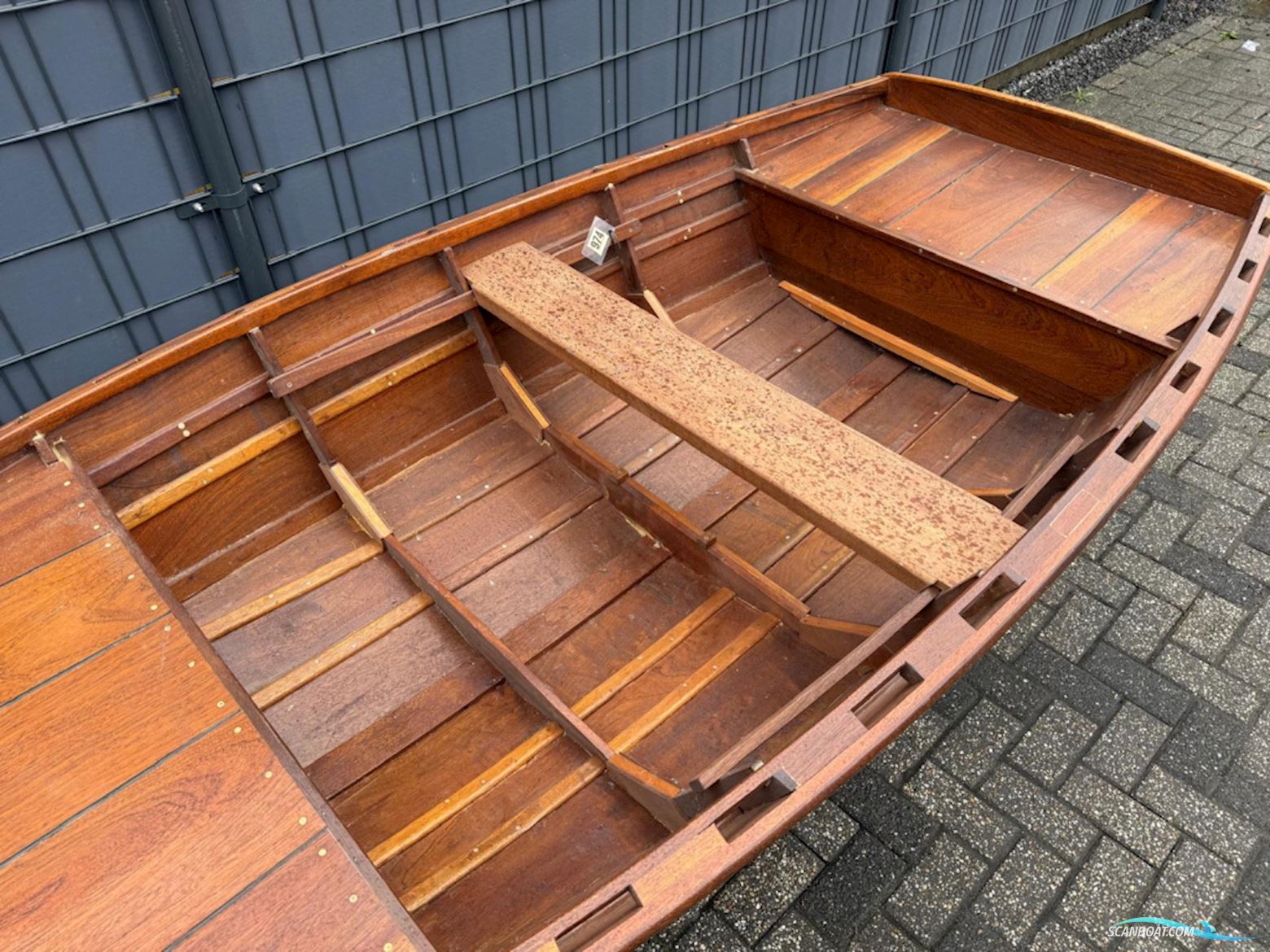 Eigenbouw Houten tender