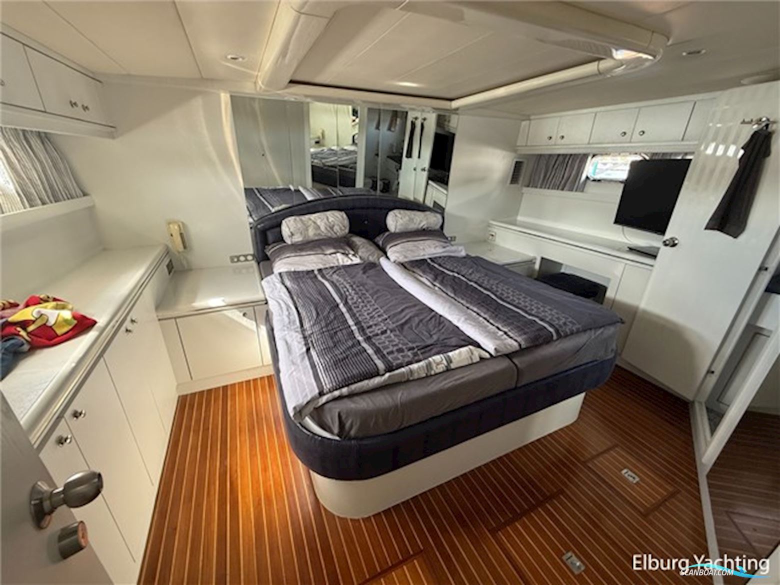 Elegance 53