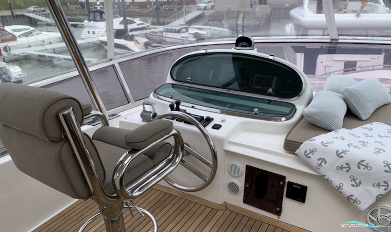 Elegance 72 Fly