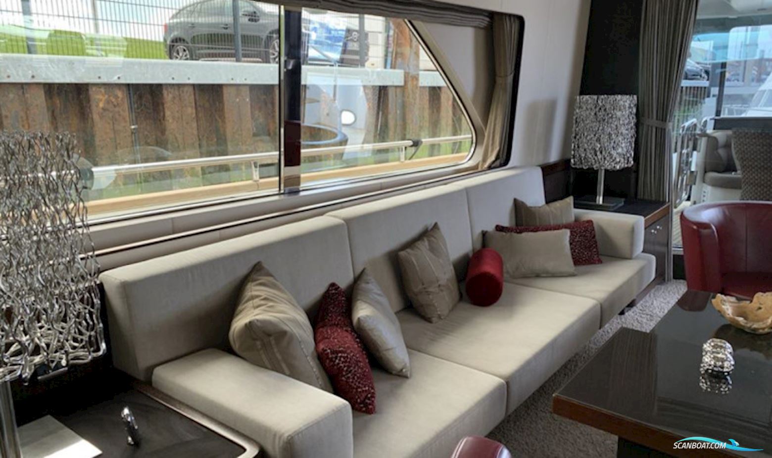 Elegance 72 Fly