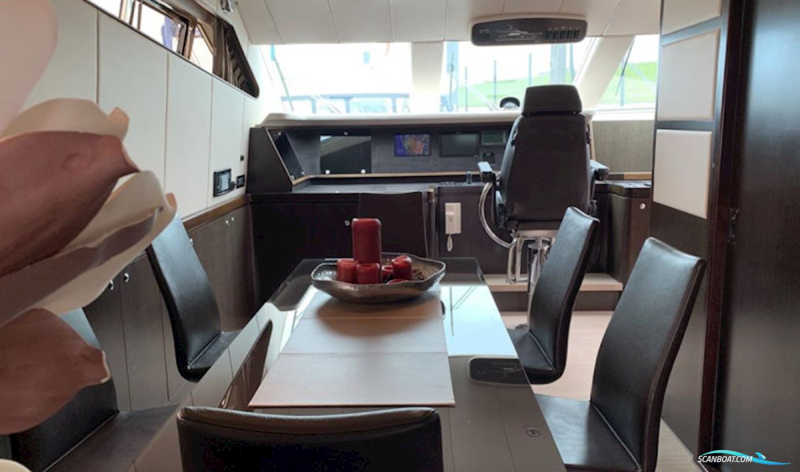 Elegance 72 Fly