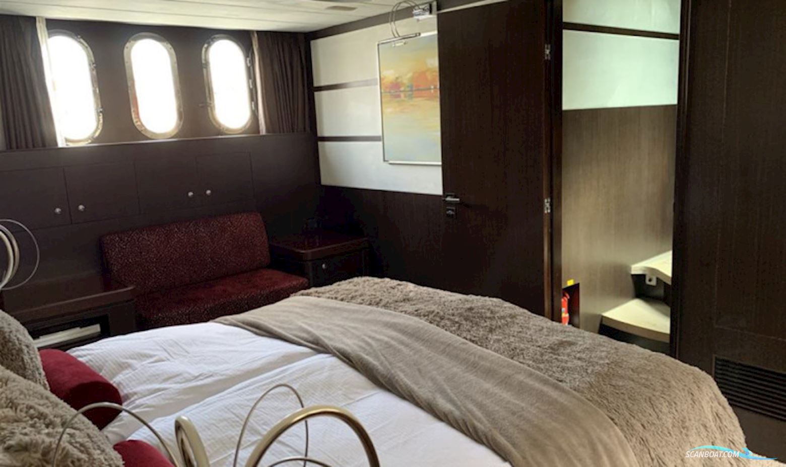 Elegance 72 Fly