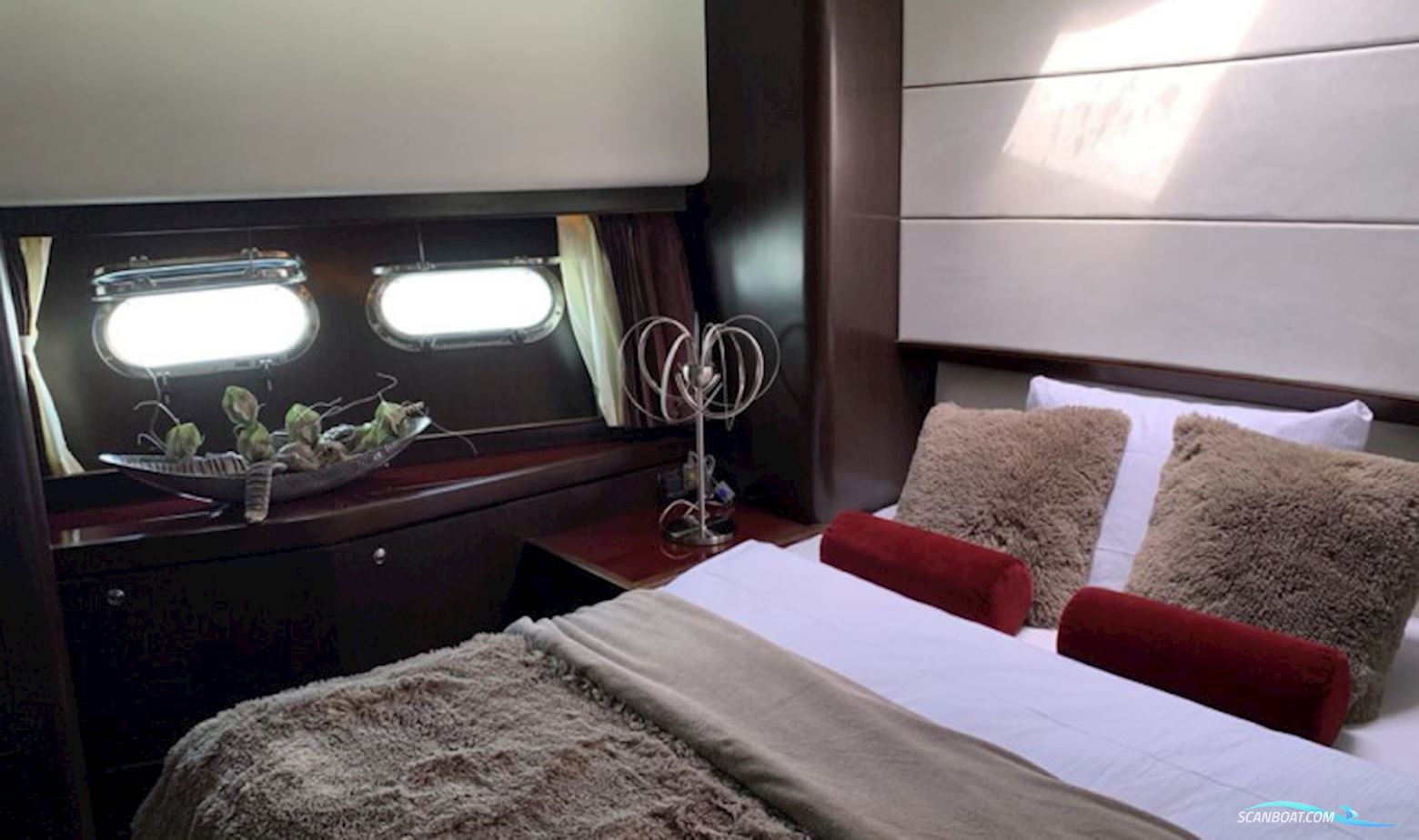 Elegance 72 Fly