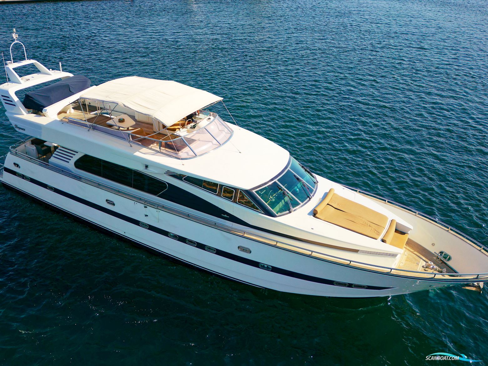 Elegance 76