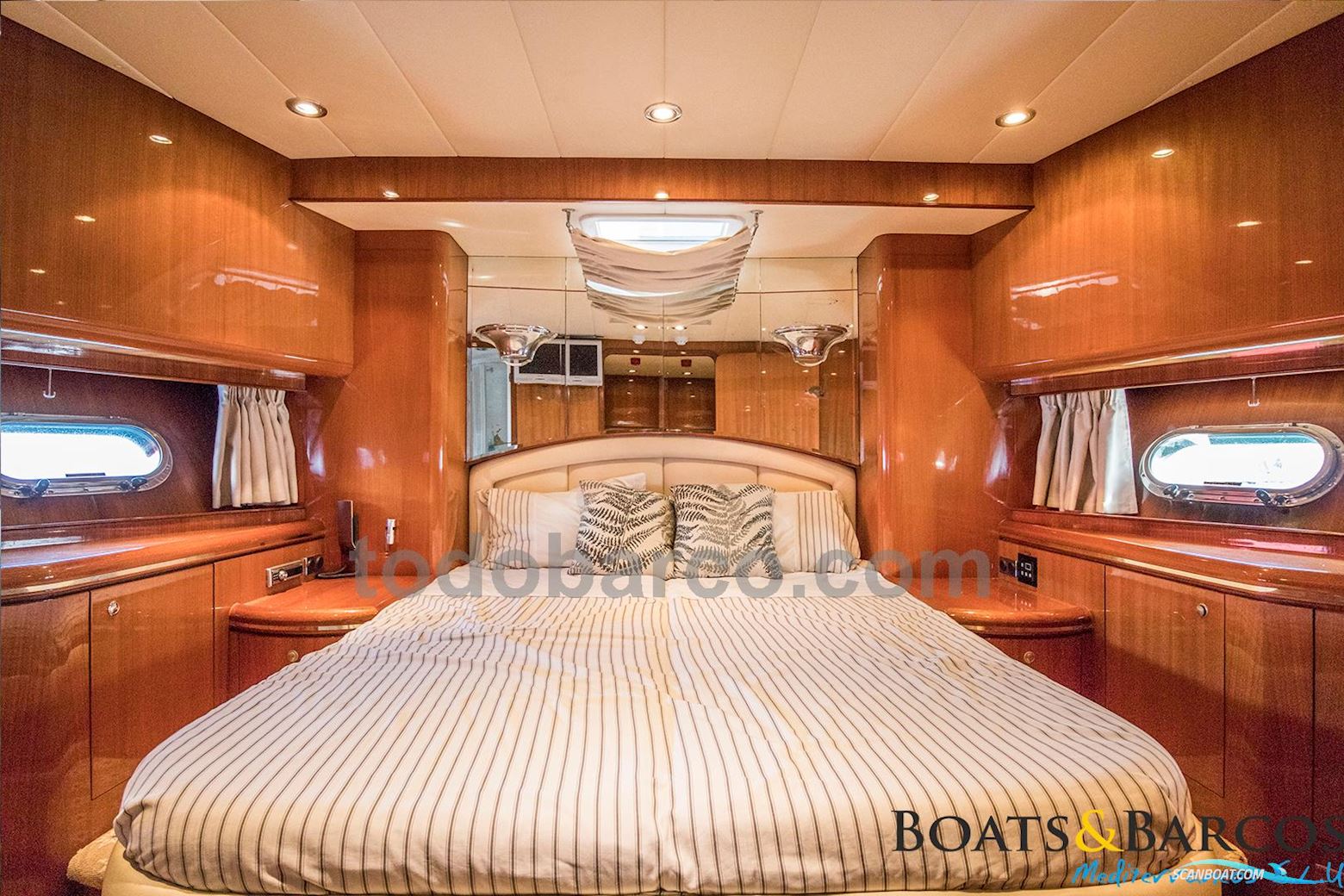 Elegance Yacht 76