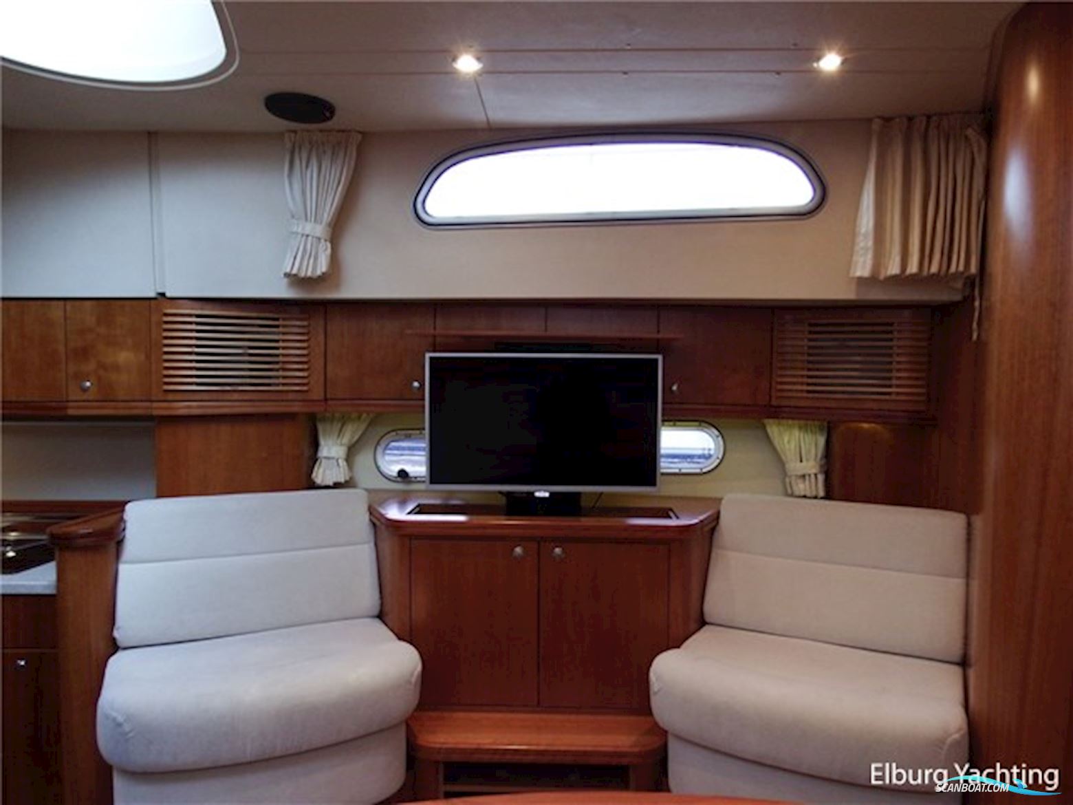 Elling E4 Ultimate - France Proof