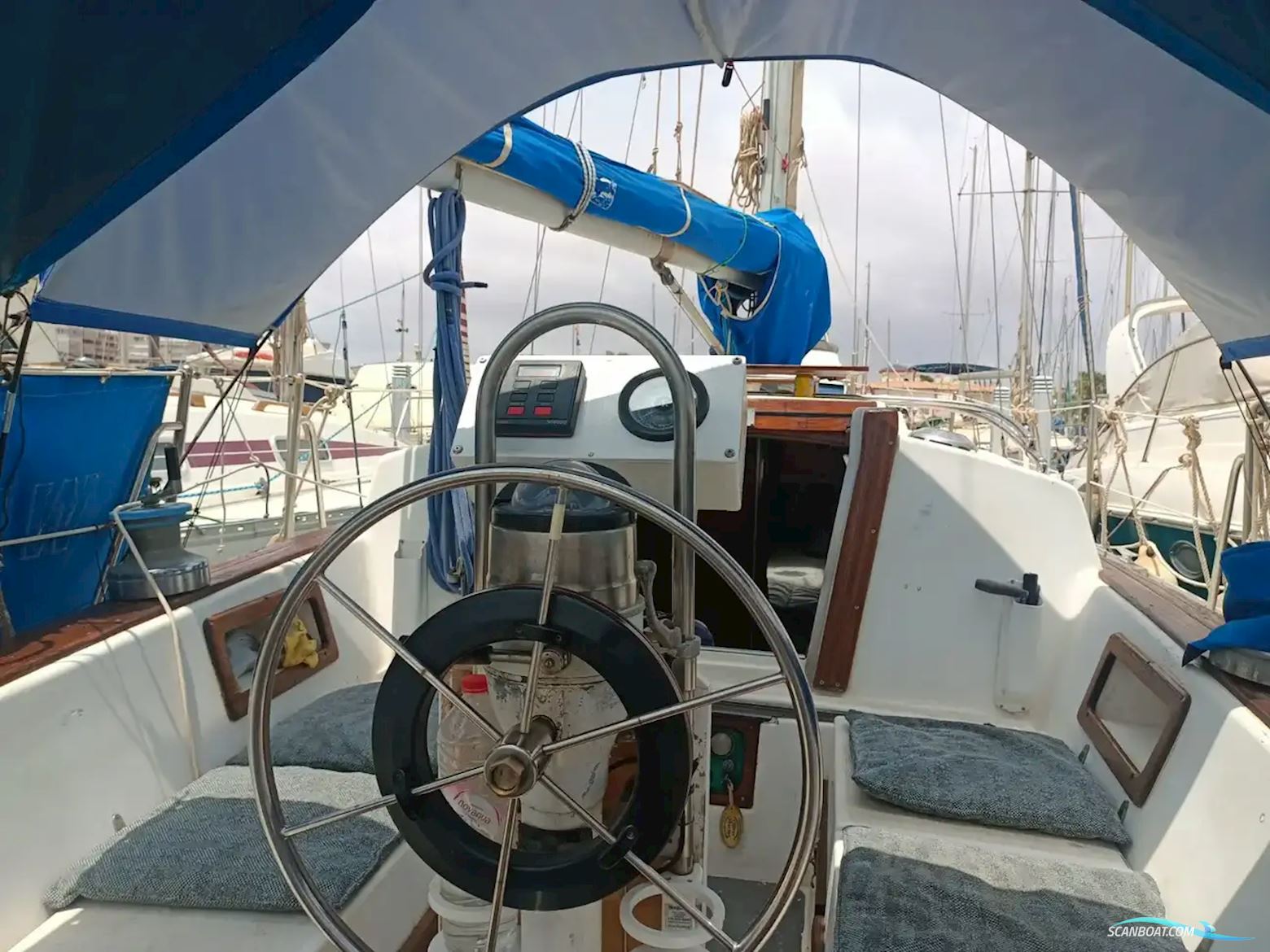 Endeavour ENDEVOUR 32