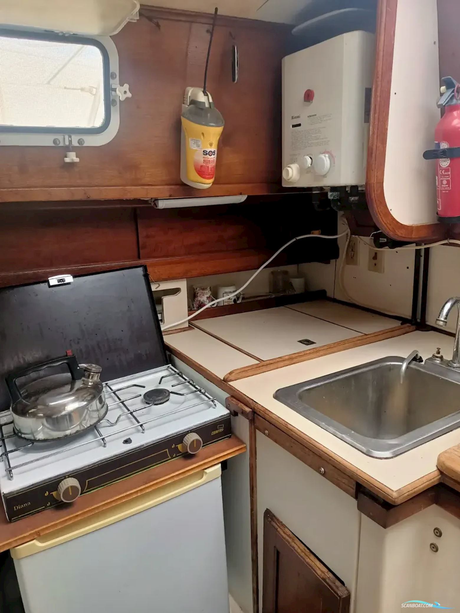 Endeavour Endevour 32