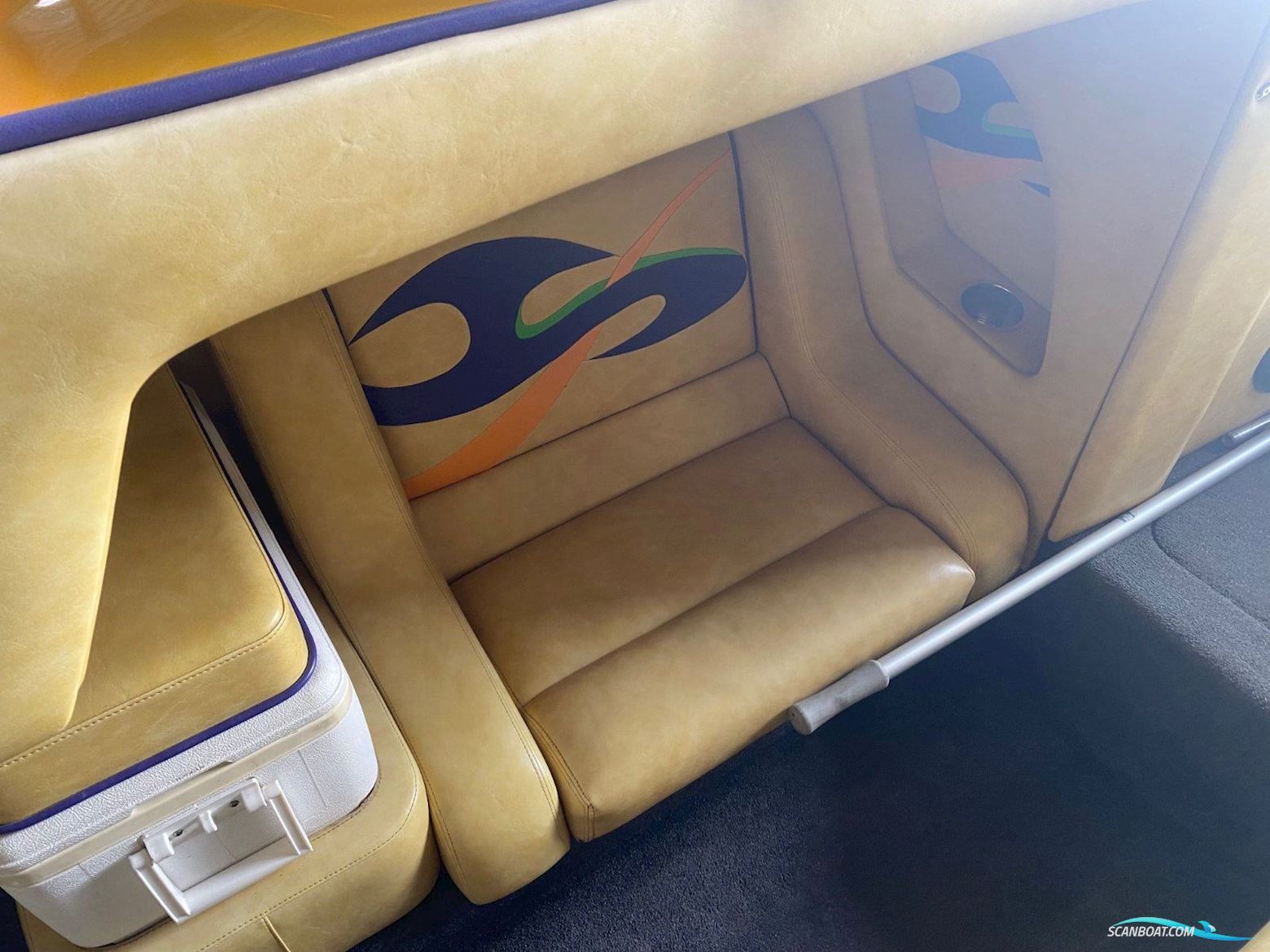 Essex Bowrider Fury 25