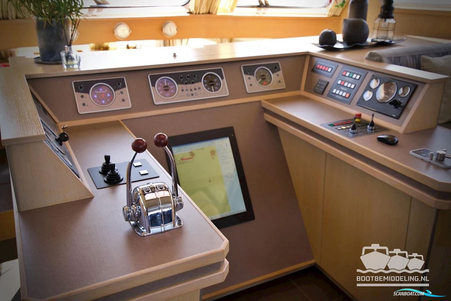 Euroship 1900 Pilothouse