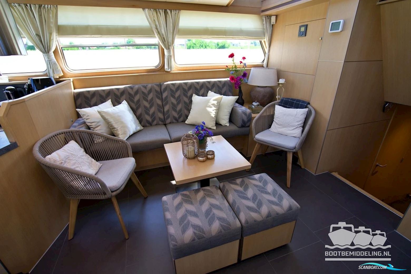 Euroship 1900 Pilothouse