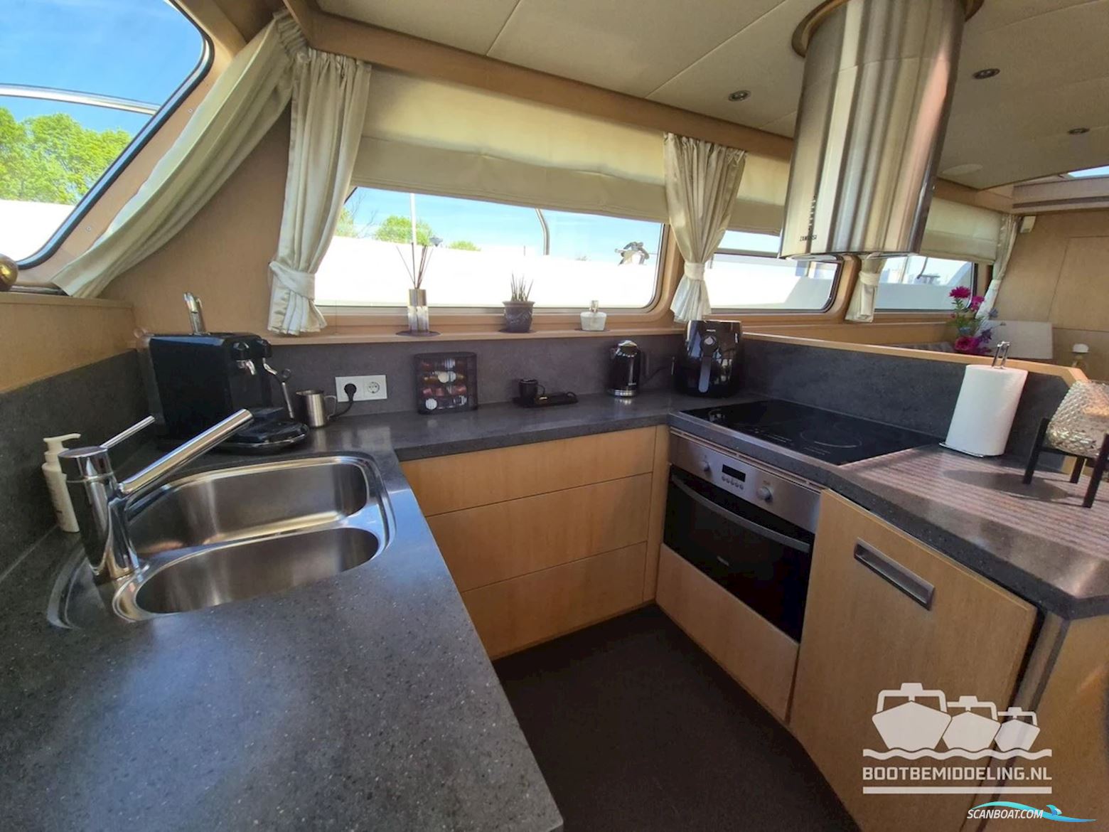 Euroship 1900 Pilothouse