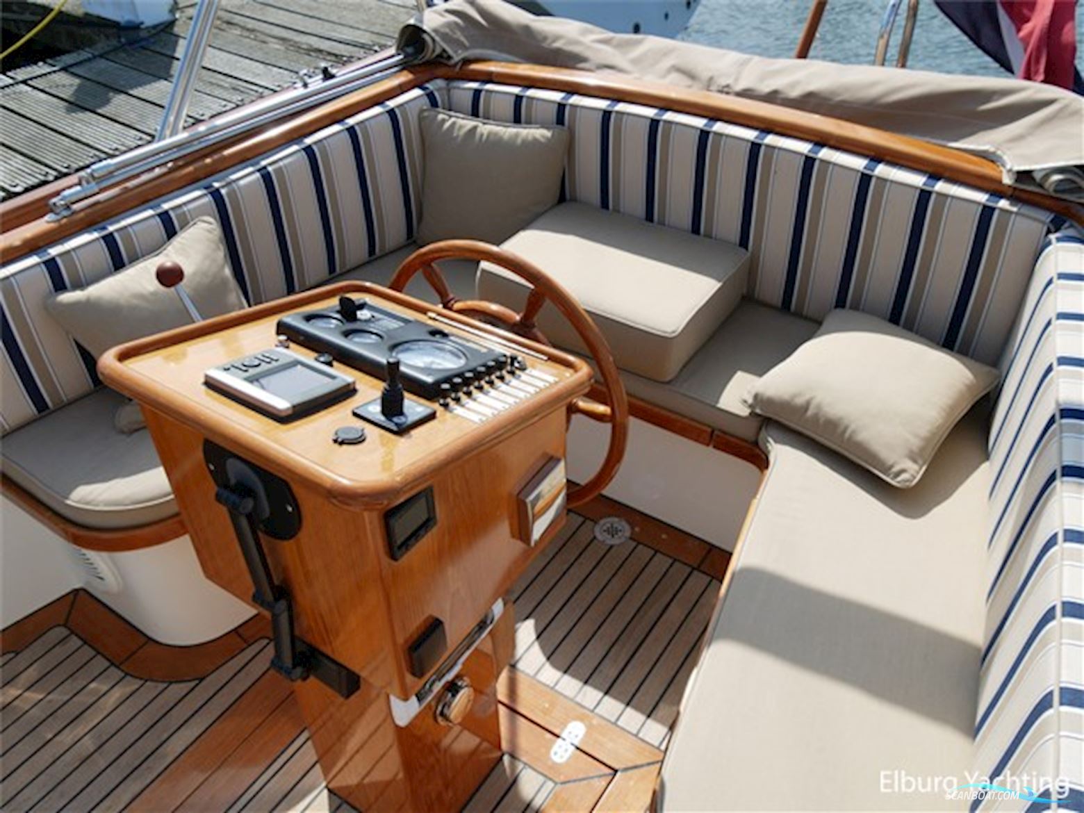 Euroship 33,3ft. Custombuilt Cabinsloep