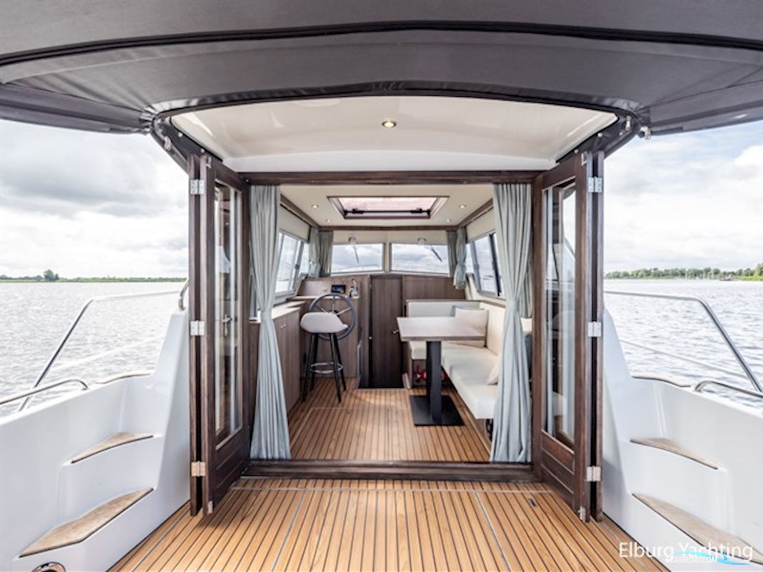 Excellent 1000 - Touring 