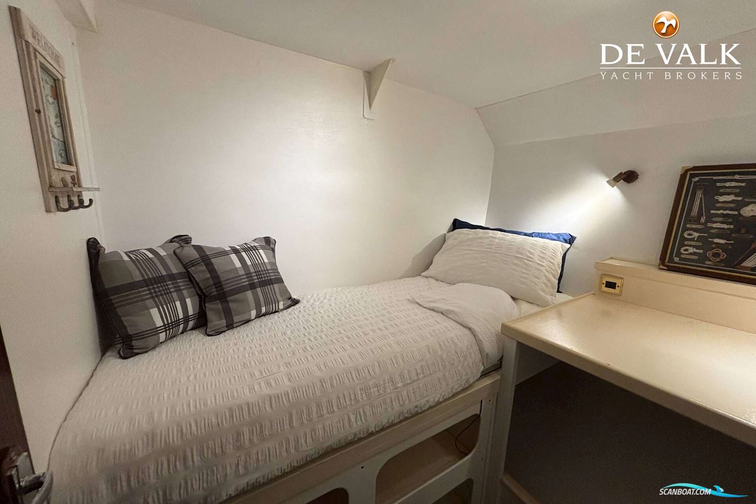 Expedition Vessel Long Range 29M