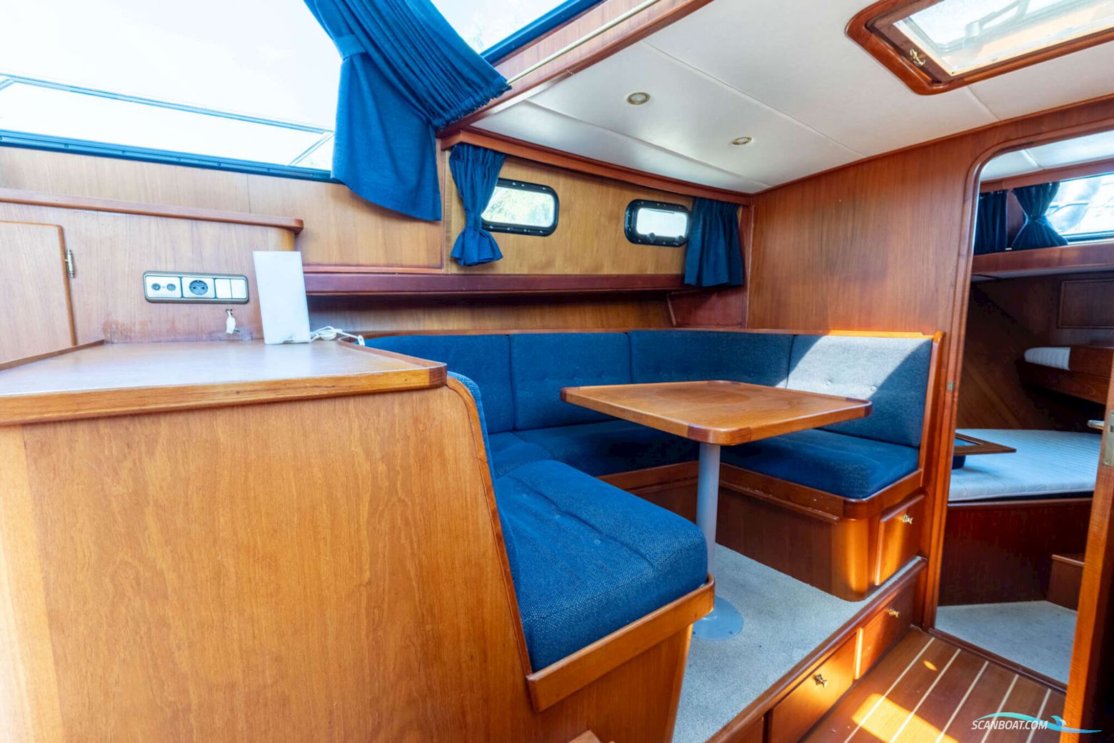 Explorer Classic 14.00 AK Cabrio