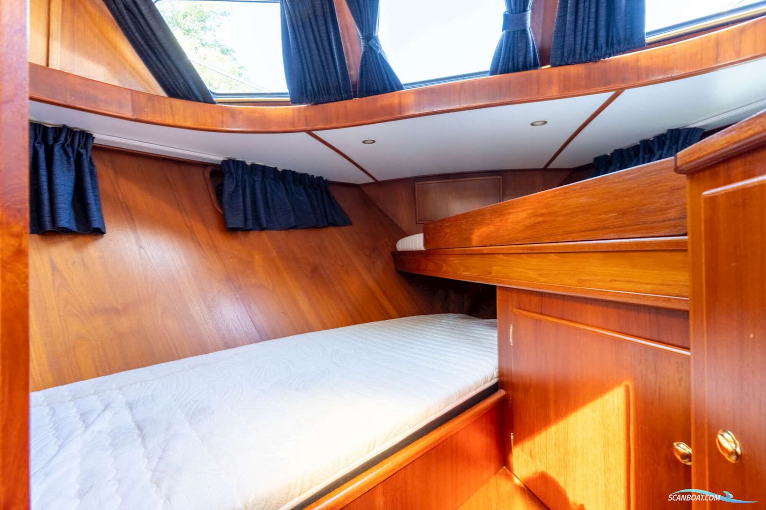 Explorer Classic 14.00 AK Cabrio