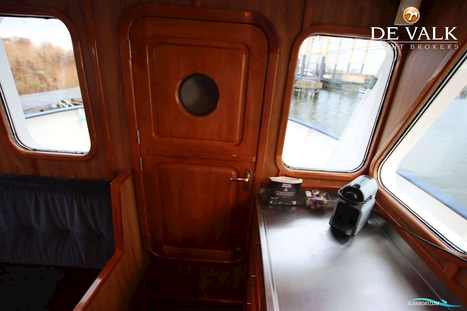 Explorer Motor Yacht