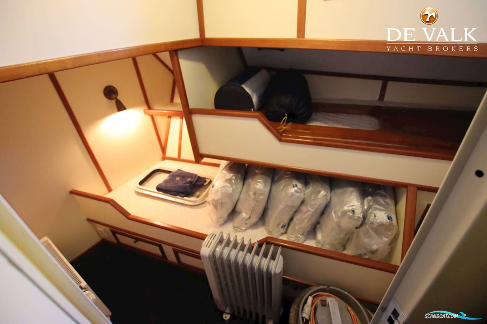 Explorer Motor Yacht