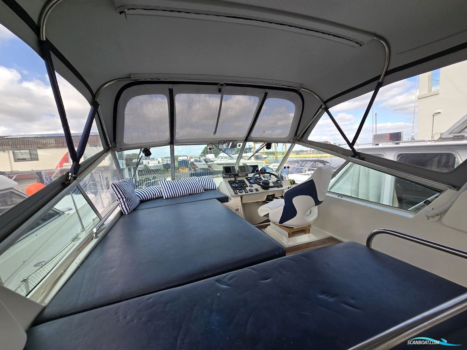 Fairline  32 Phantom