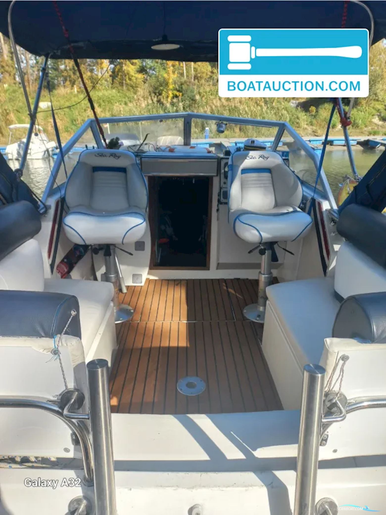 Fairline 21