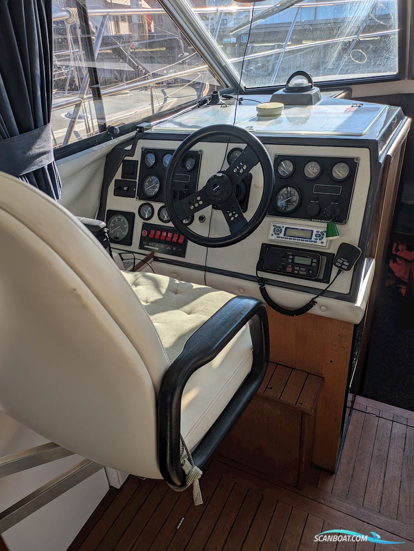 Fairline 31 Corniche