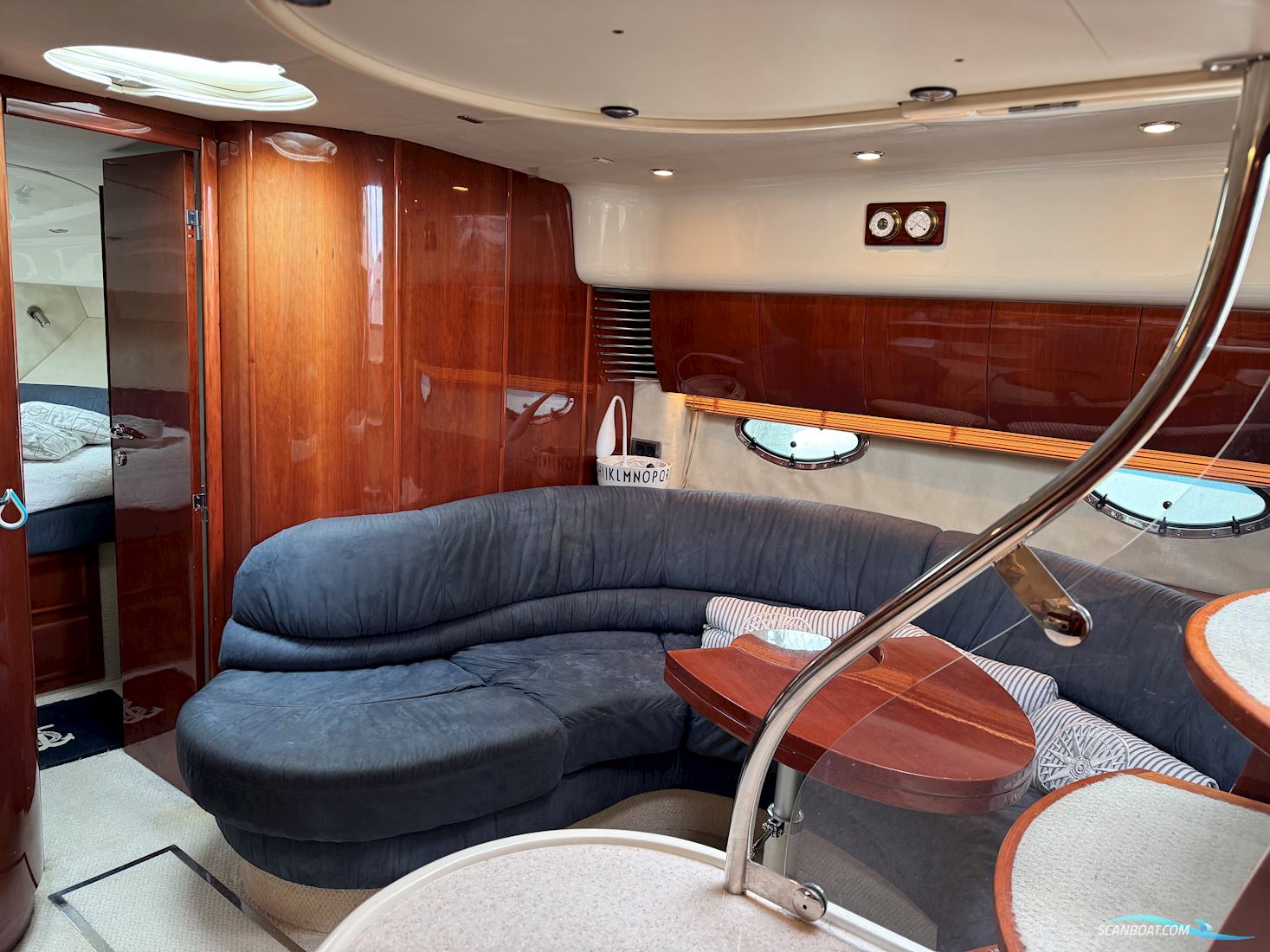 Fairline 43