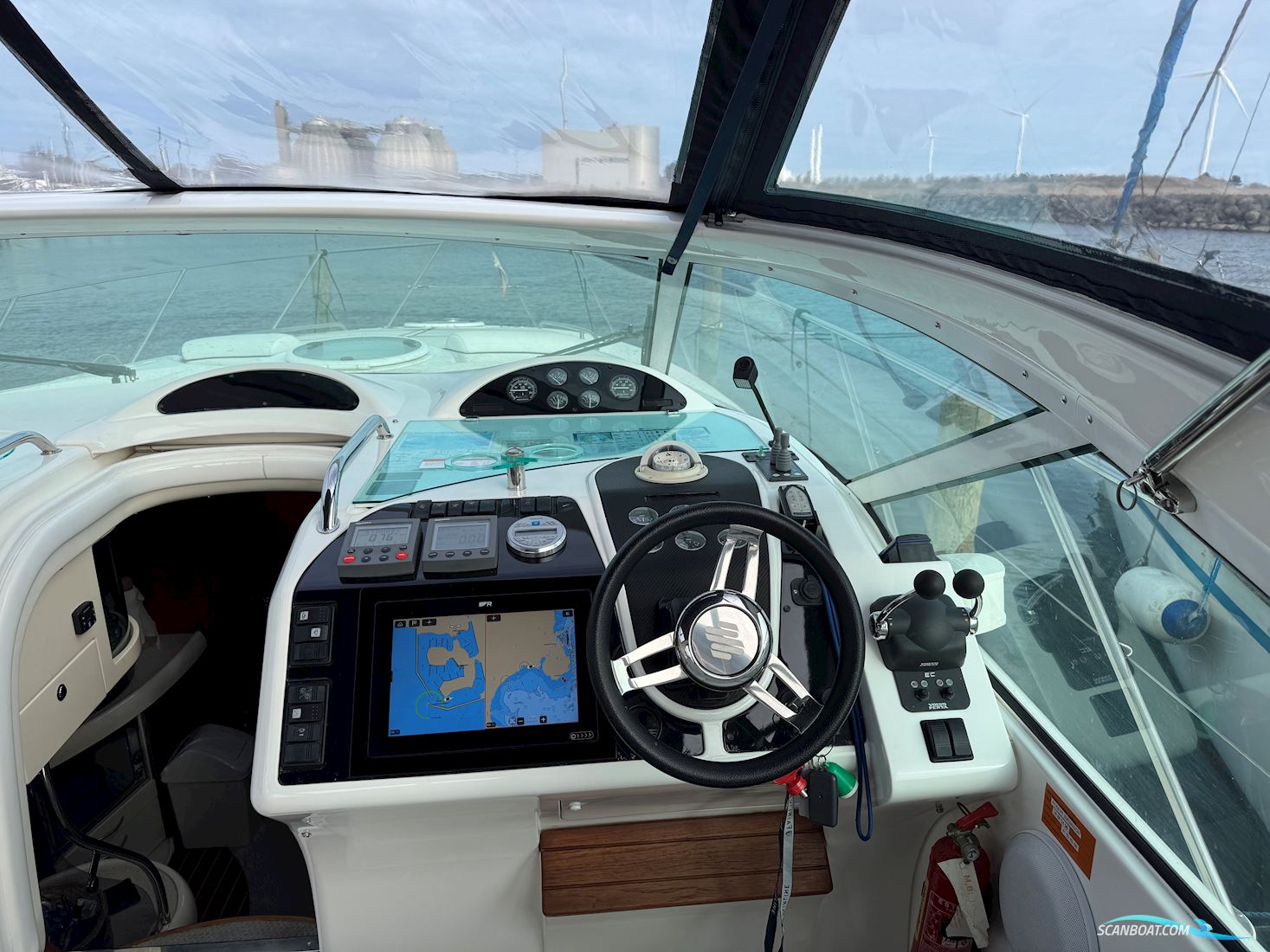 Fairline 43