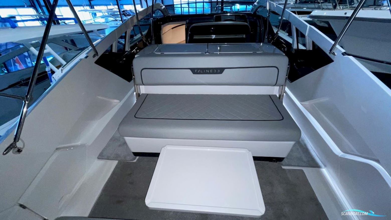 Fairline F//Line 33