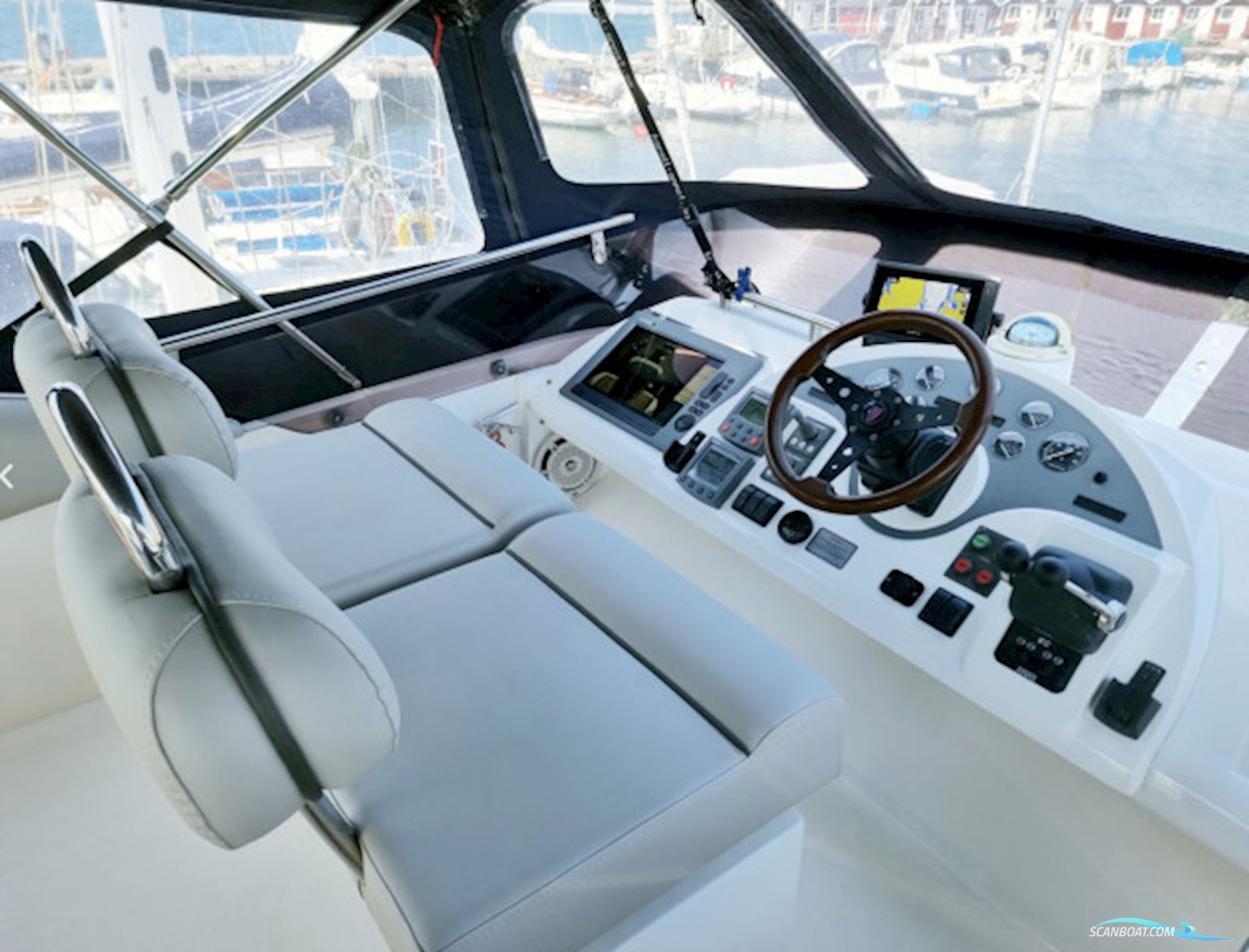 Fairline Phantom 40 Fly