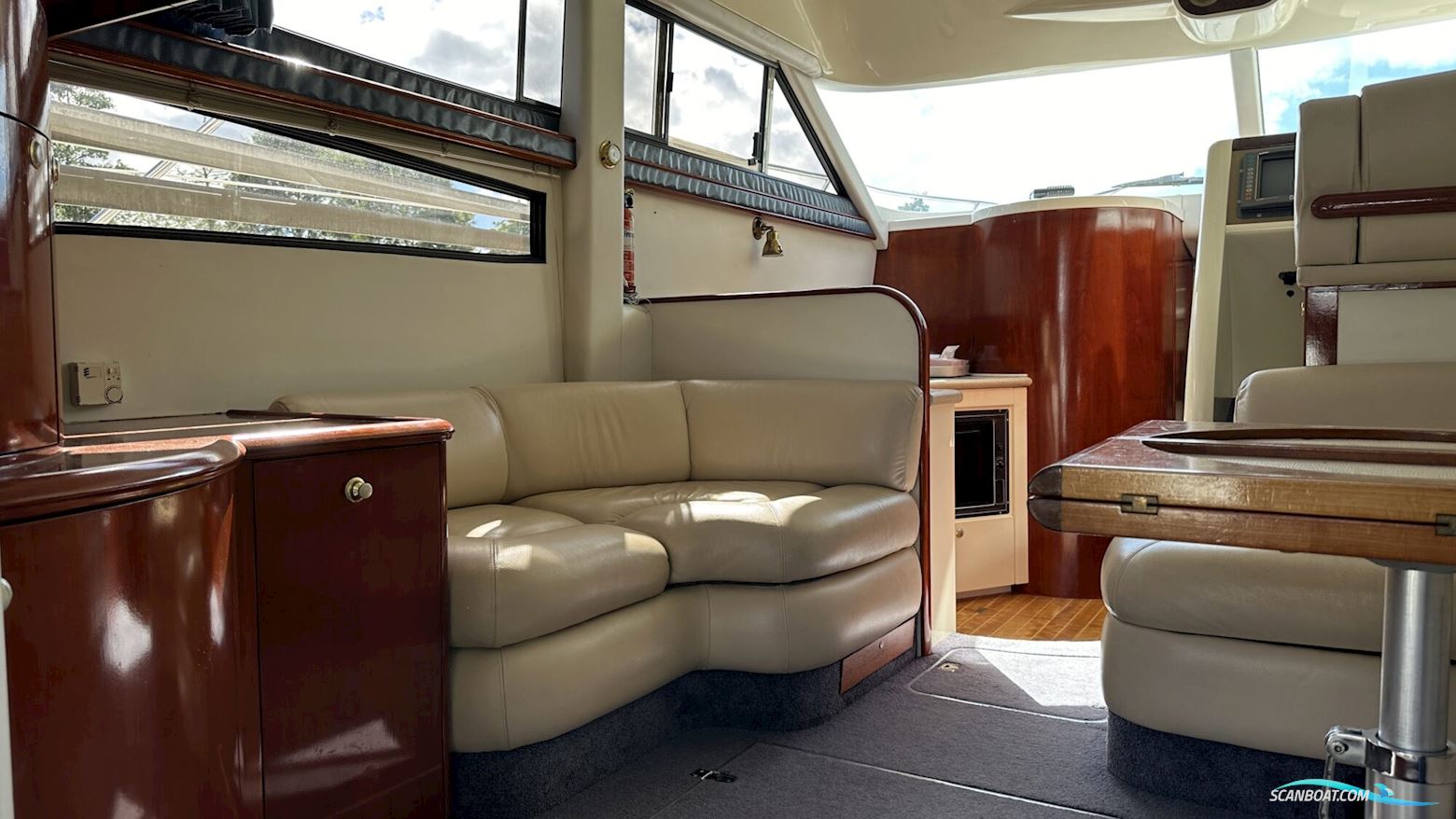 Fairline Phantom 40 Flybridge