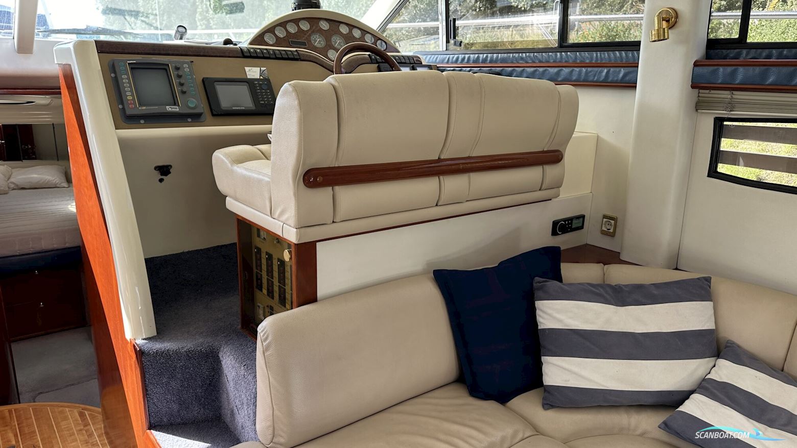 Fairline Phantom 40 Flybridge