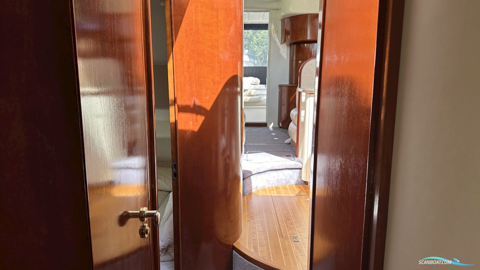 Fairline Phantom 40 Flybridge