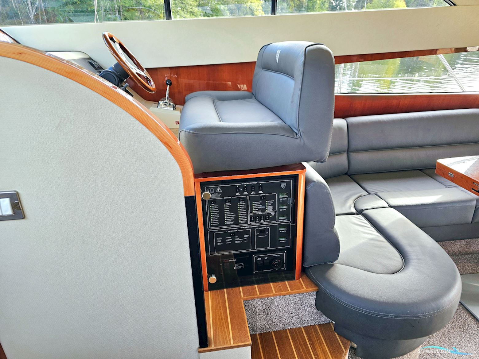 Fairline Phantom 40 Volvo Penta D6-370 EVC