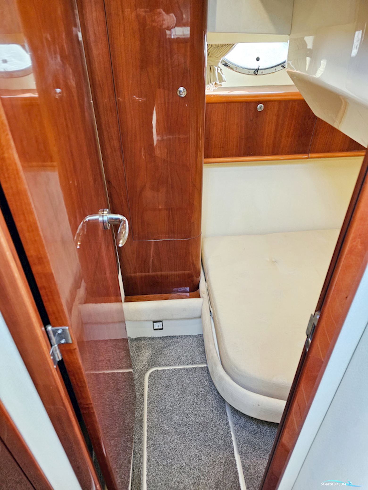 Fairline Phantom 40 Volvo Penta D6-370 EVC