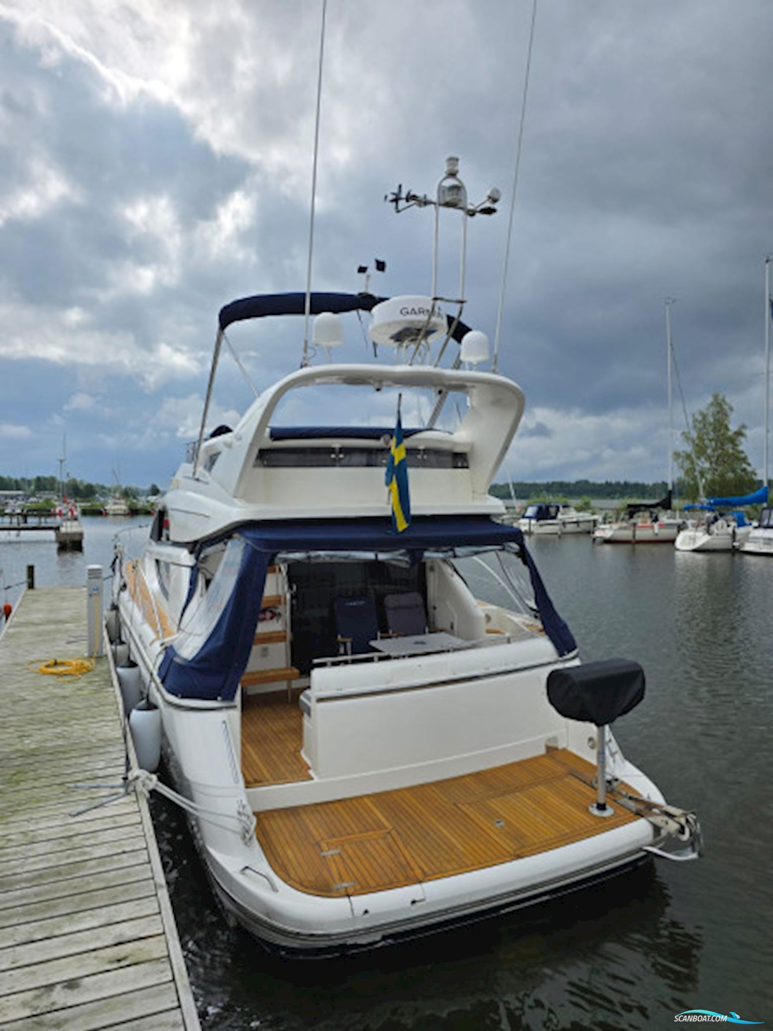 Fairline Phantom 43 Fly