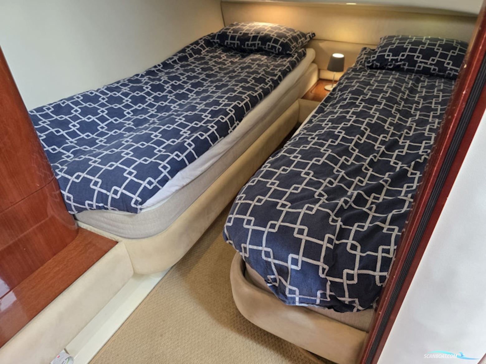 Fairline Phantom 43 Fly