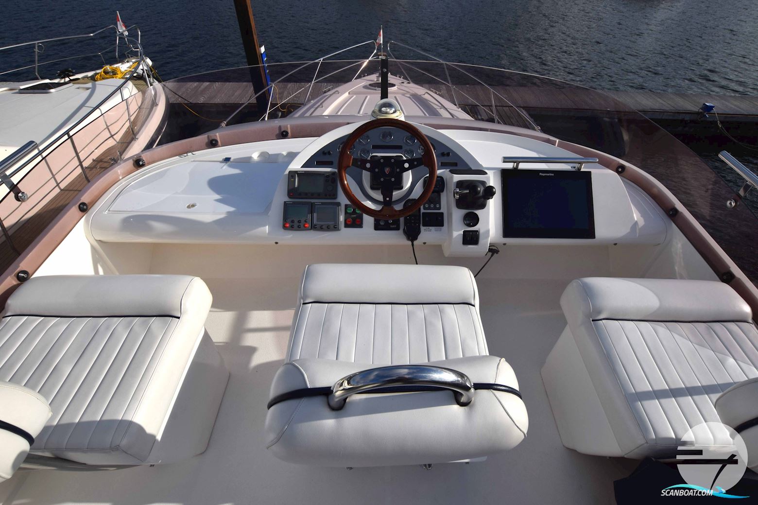 Fairline Phantom 43