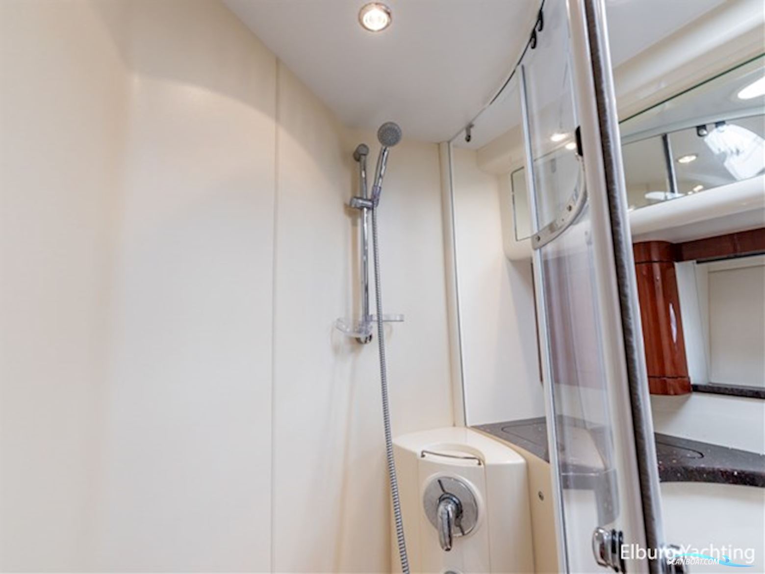 Fairline Phantom 50 - Flybridge 