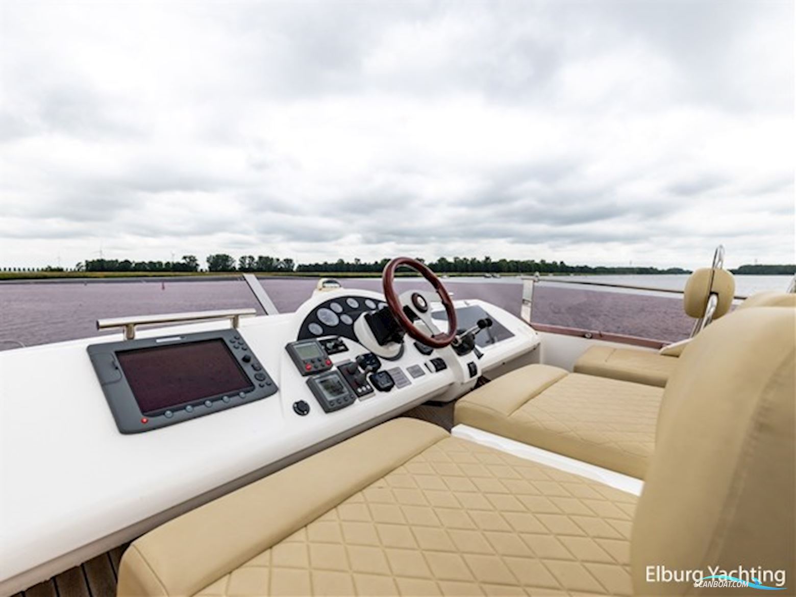 Fairline Phantom 50 - Flybridge 